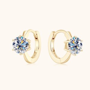 Simple six-claw fashionable moissanite earrings