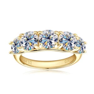 moissanite diamond rings